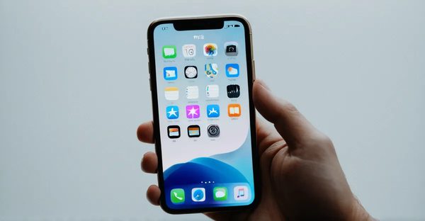 Écran tactile ne fonctionne plus sur iphone 11 : solutions à découvrir